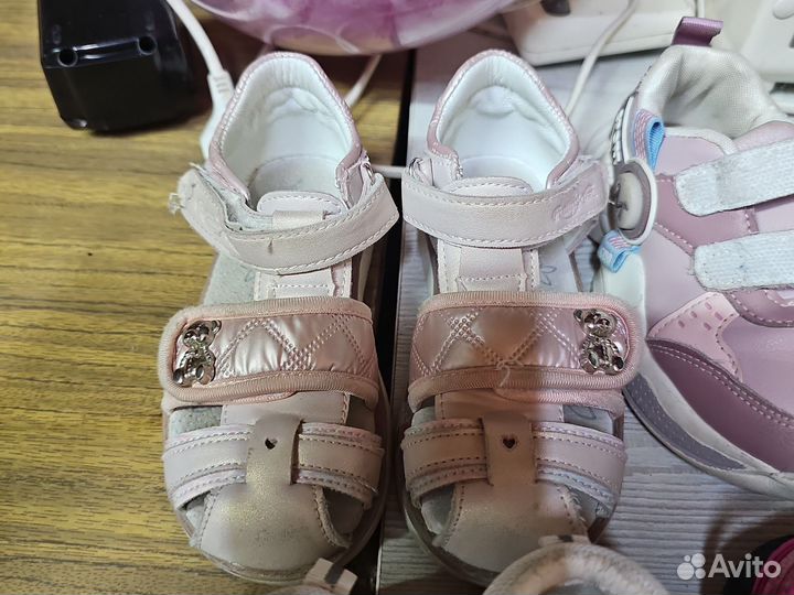 Продам детскую обувь для девочки