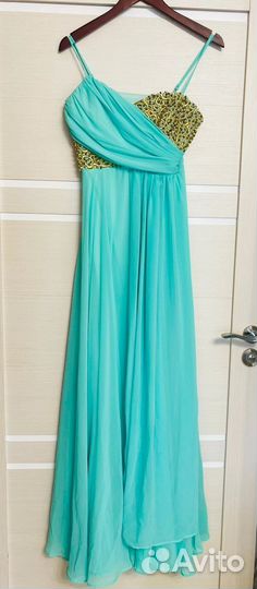 Вечернее платье