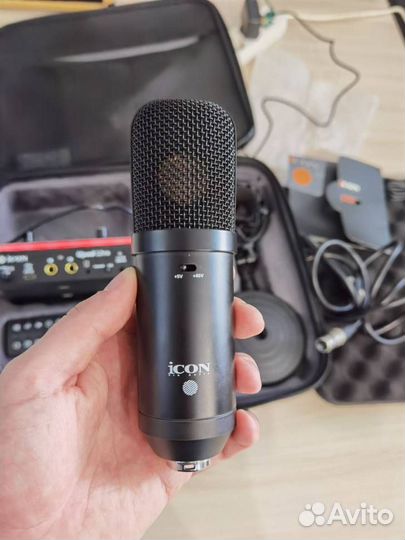 Набор Звукозаписи Icon Upod Live + M4 Combo Set