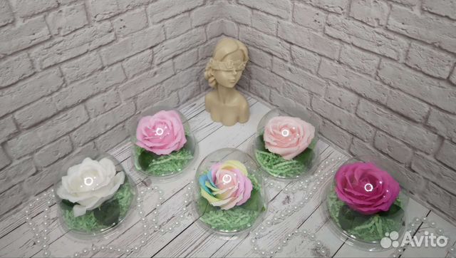 Роза в колбе