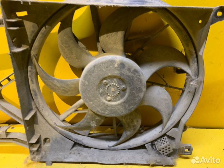 Диффузор радиатора Opel Astra H 2006-2014