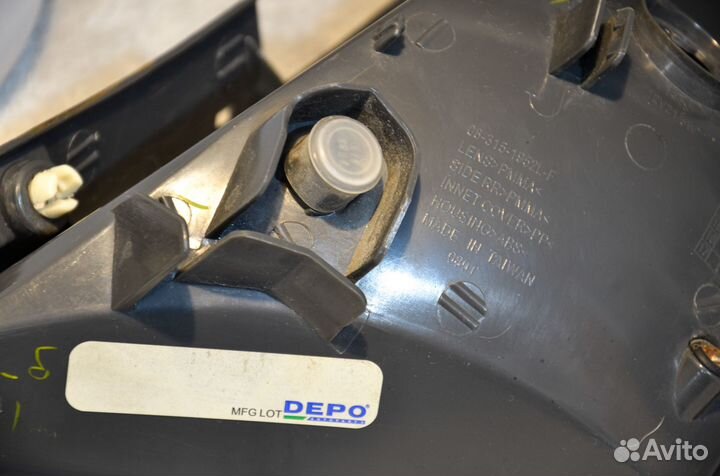 Фонарь Nissan Murano Z50