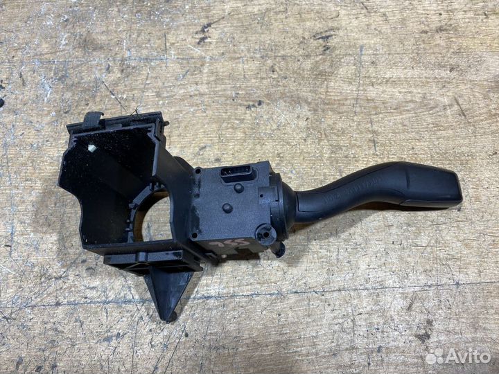 Переключатель поворотников Audi A4 B6 Арт 556
