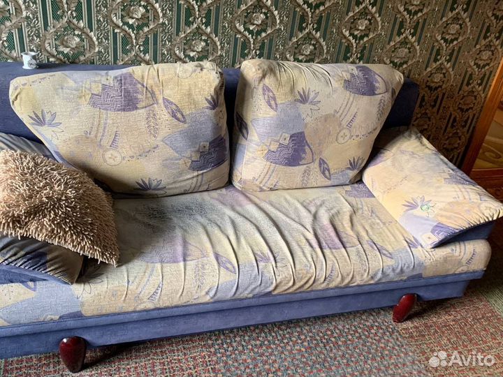 Диваны и кресло бу