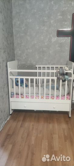 Детская кроватка