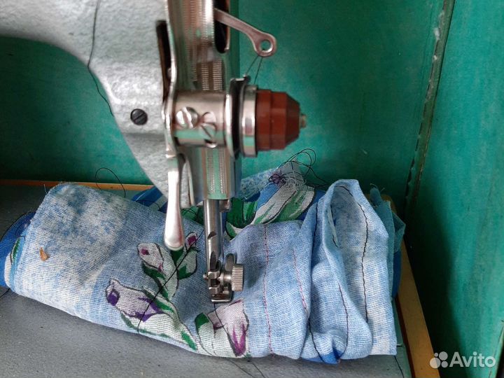 Швейная машинка подольская ручная
