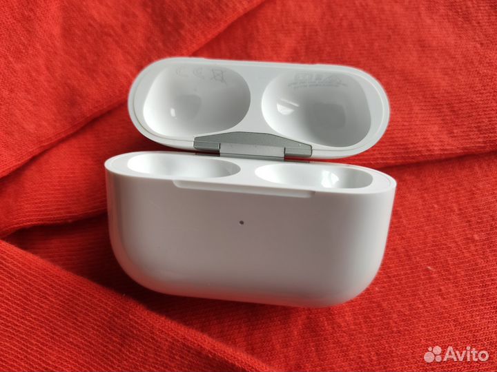 AirPods Pro кейс без наушников, оригинал