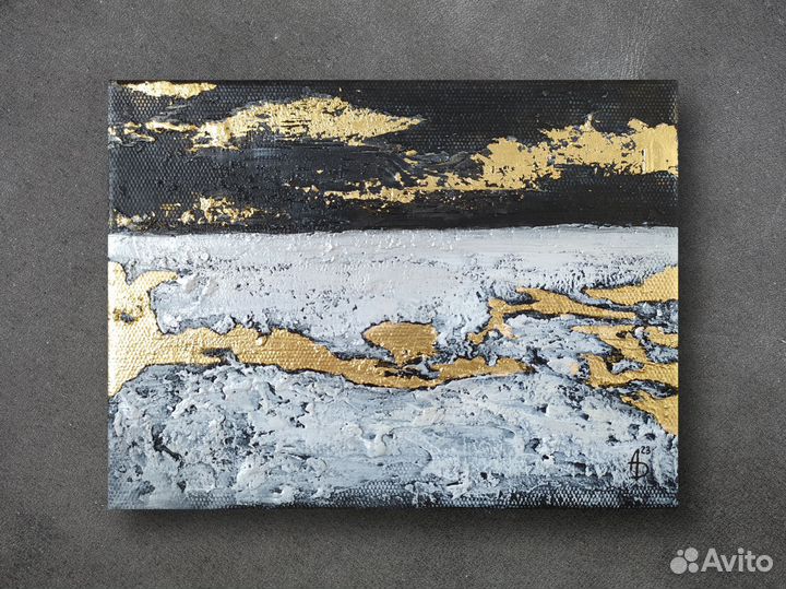 Фактурная картина горы пейзаж абстракция с золотом