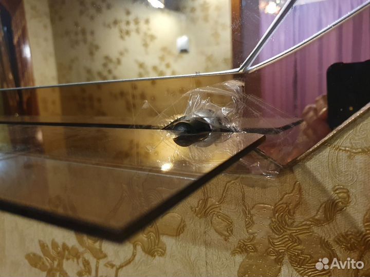 Зеркало настенное