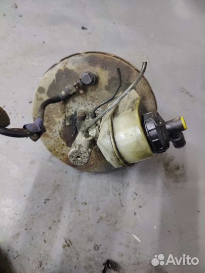 Вакуумный усилитель тормозов Renault Megane 1