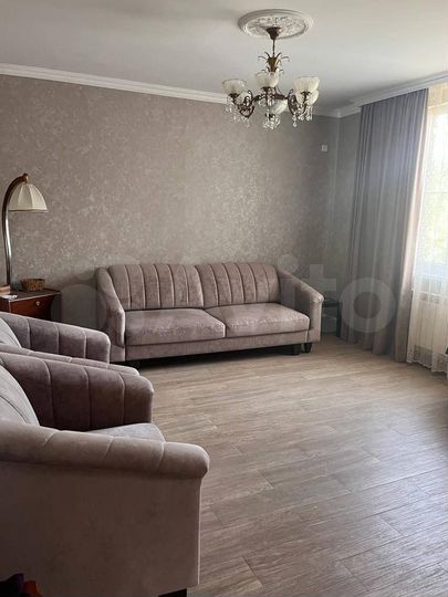 Дом 180 м² на участке 6 сот.