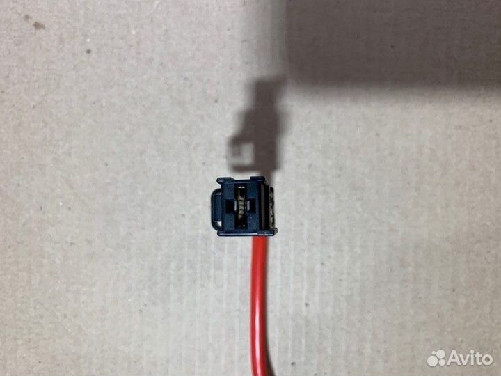 Плюсовой провод Bmw X1 E84 N20B20 A 2009