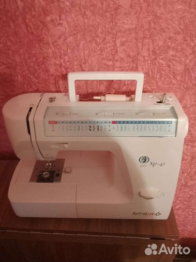 Швейная машина акстролюкс