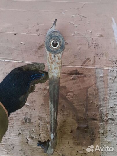 Рычаг передний правый Форд Фокус 1