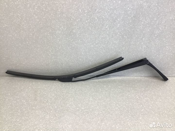 Поводок стеклоочистителя передний левый VW Polo (S