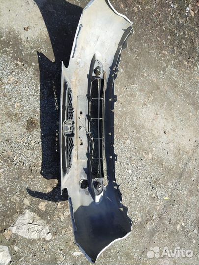 Бампер передний Honda Fit