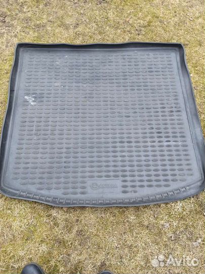 Коврик в багажник Опель antara