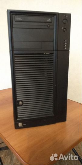 Продается сервер на базе платформы Intel