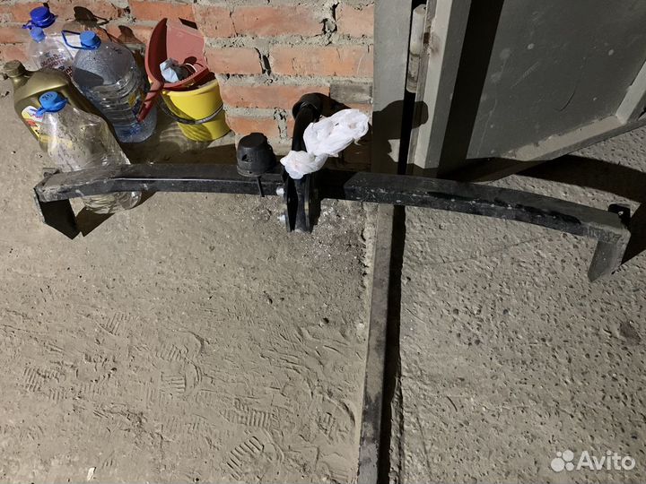 Фаркоп новый Toyota voxy