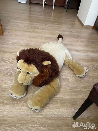 Огромная мягкая игрушка лев Trudi