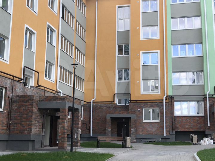 2-к. квартира, 67 м², 2/5 эт.