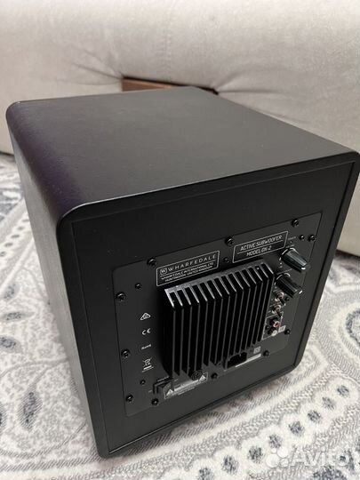 Активный сабвуфер