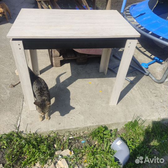 Кухонный стол бу