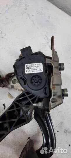Педальный узел peugeot 207