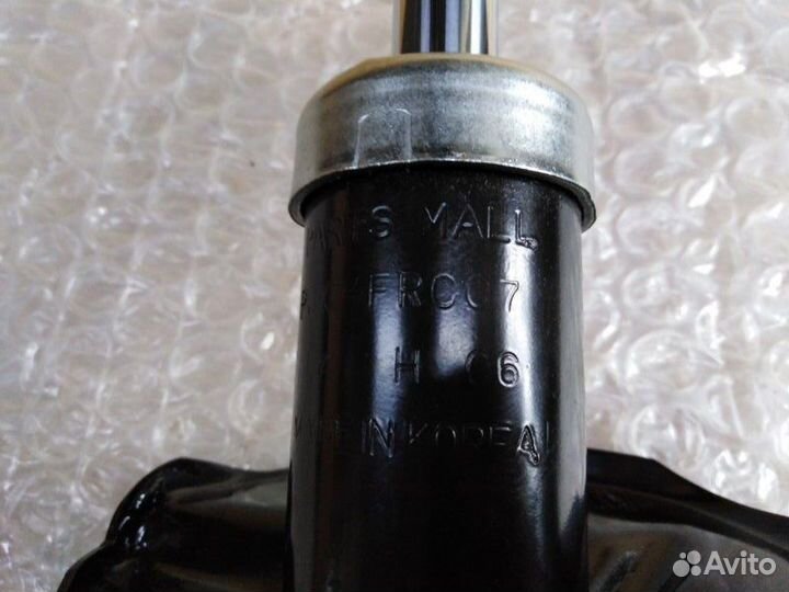 Амортизатор подвески передний правый Chevrolet