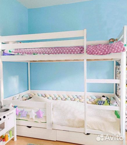 Кровать двухъярусная 