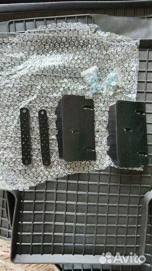 Подномерник Подиум geely monjaro