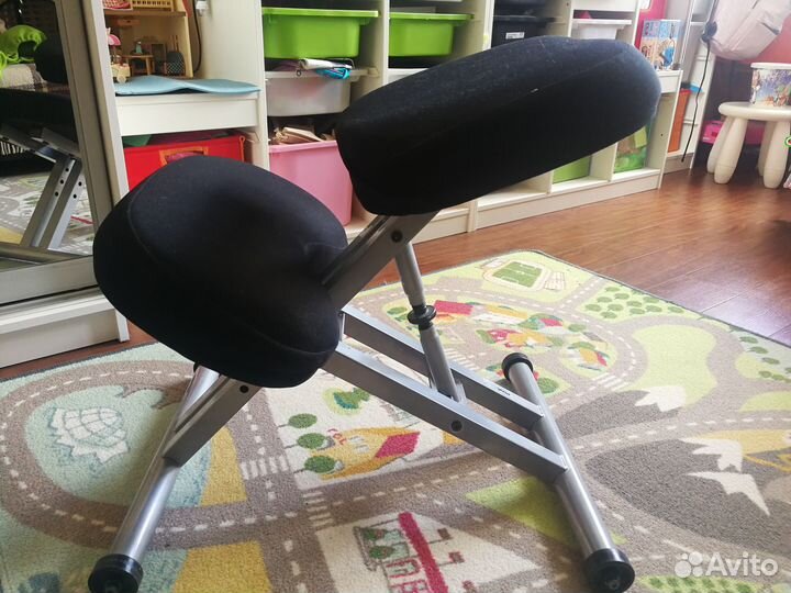 Коленный стул Smartstool