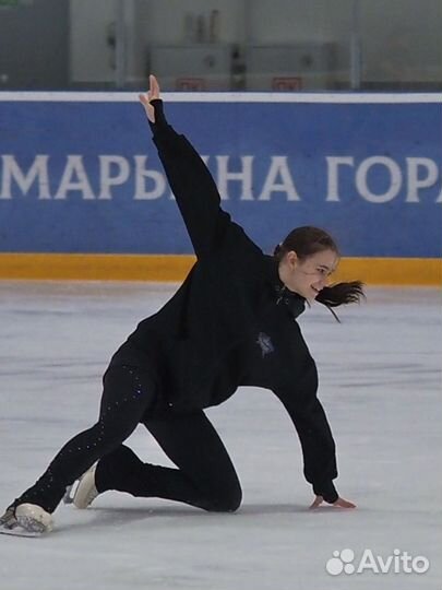 Тренер по фигурному катанию