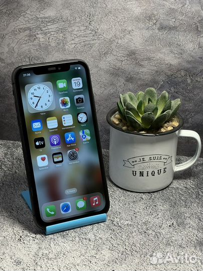 iPhone 11, 64 ГБ