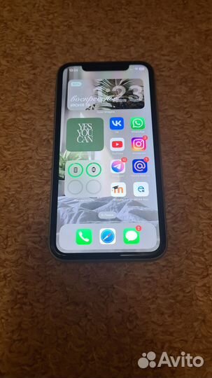 iPhone 11 на 256 гб Green nano Sim + eSim