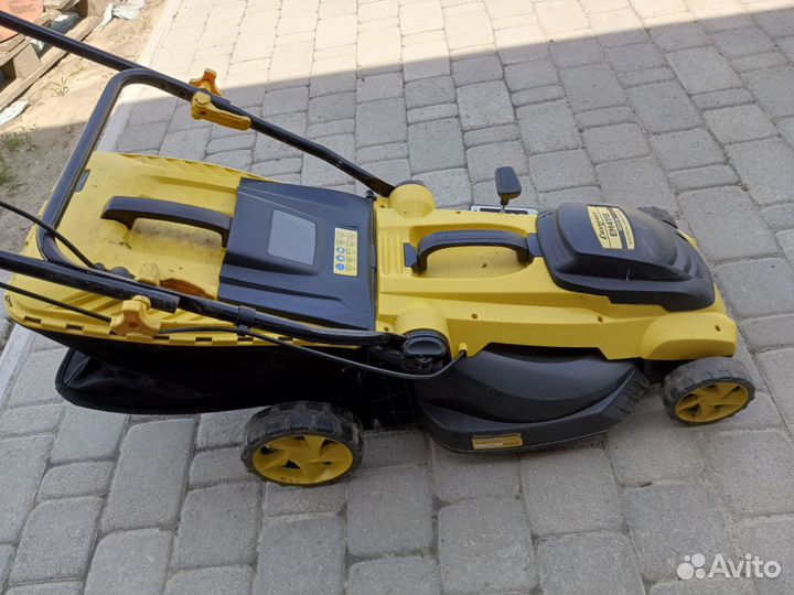 Газонокосилка электрическая