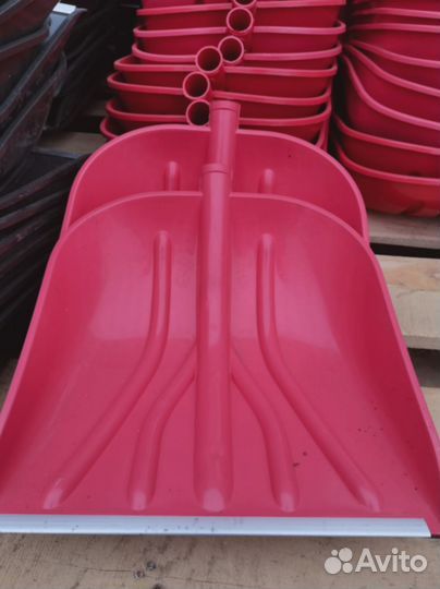 Новые снегоуборочные лопаты