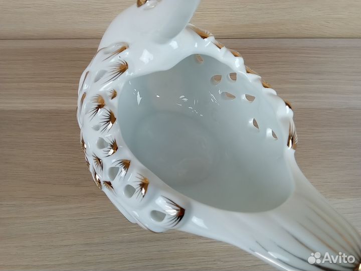 Ваза для конфет Лебедь б/у 22 см