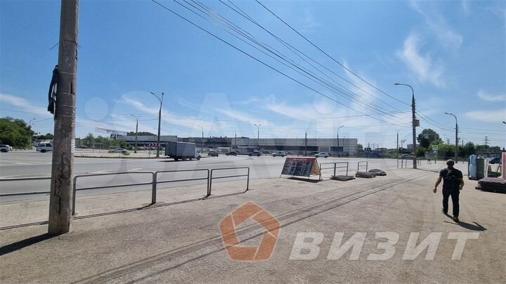 Сдам торговое помещение со складом на 1й линии