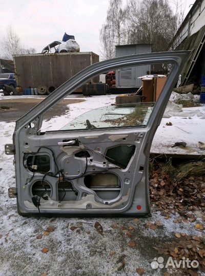 Передняя правая дверь Alfa Romeo 156