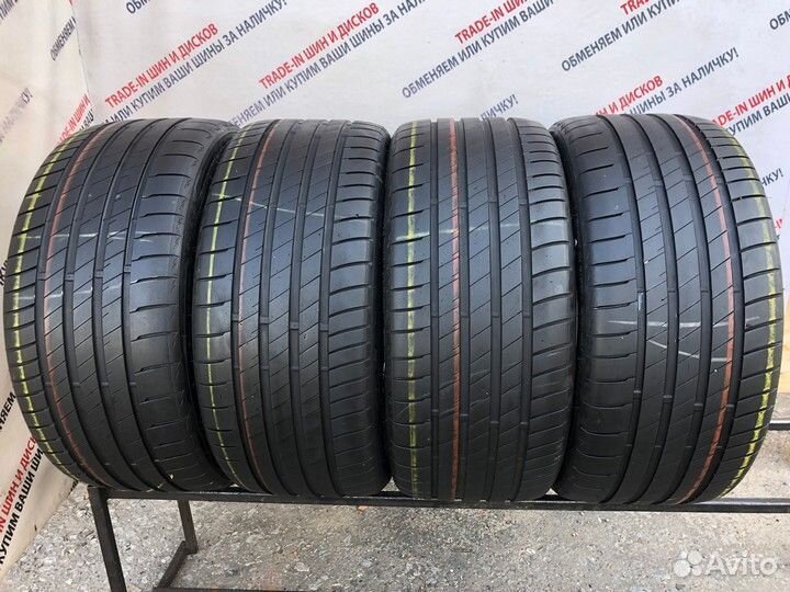 Bridgestone Potenza RE050 235/35 R19
