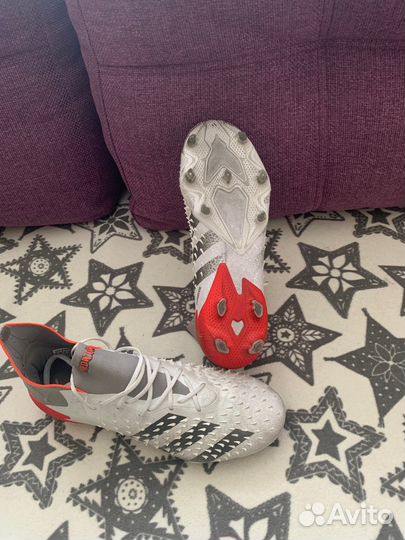 Adidas predator freak