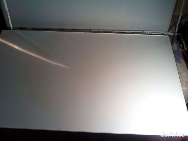 Рассеиватель от Samsung UE50RU7100U