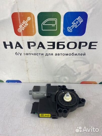 Мотор стеклоподъемника задний правый Hyundai Santa