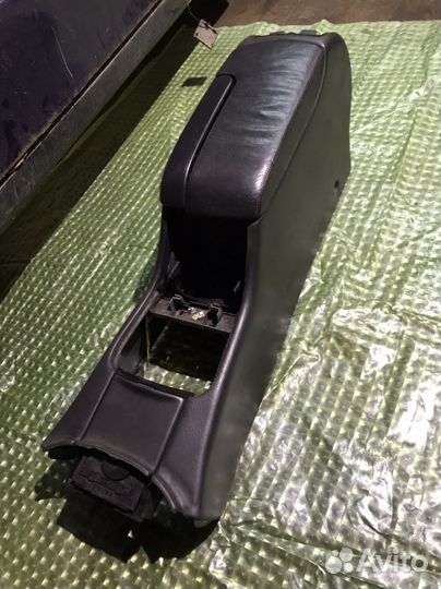 Подлокотник консоль центральная Mercedes W220