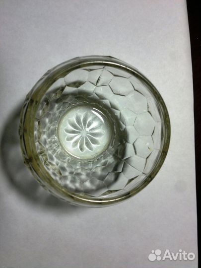 Чугкнок стеклянный (1935- 1938 гг )