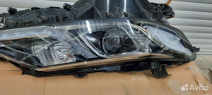 Фара П. Toyota Camry 70/2017