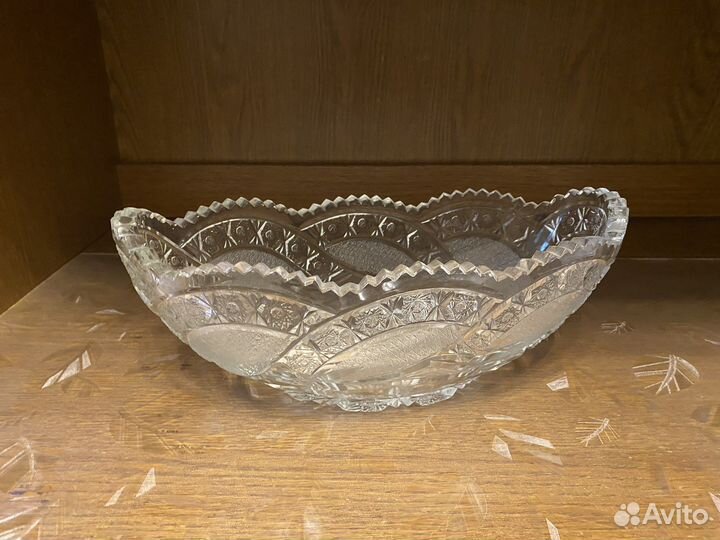 Ваза хрустальная