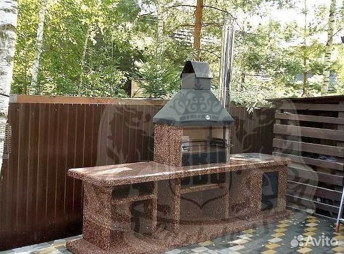 Мангальная зона без грязи и стройки на участке