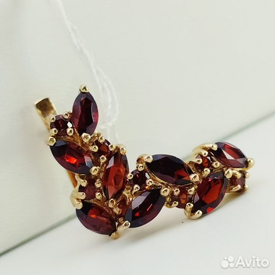 Серьги с синтетическим камнем Золото